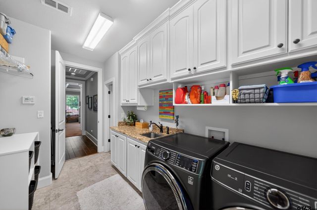 268 Oak Grove Way, Bullard, TX 75757