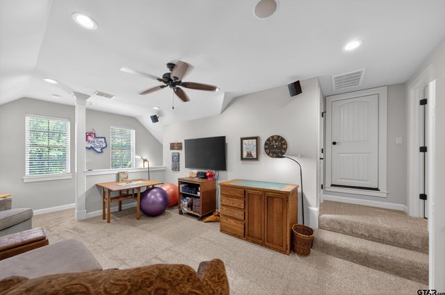 268 Oak Grove Way, Bullard, TX 75757