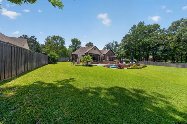 268 Oak Grove Way, Bullard, TX 75757