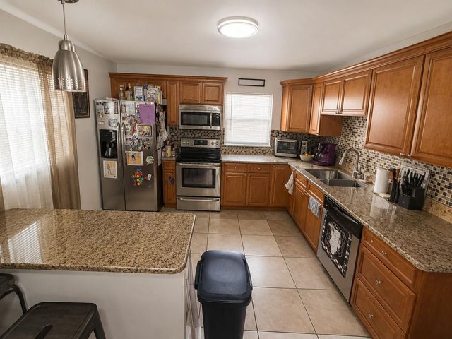 7507 W CARACAS STREET, Tampa, FL 33615