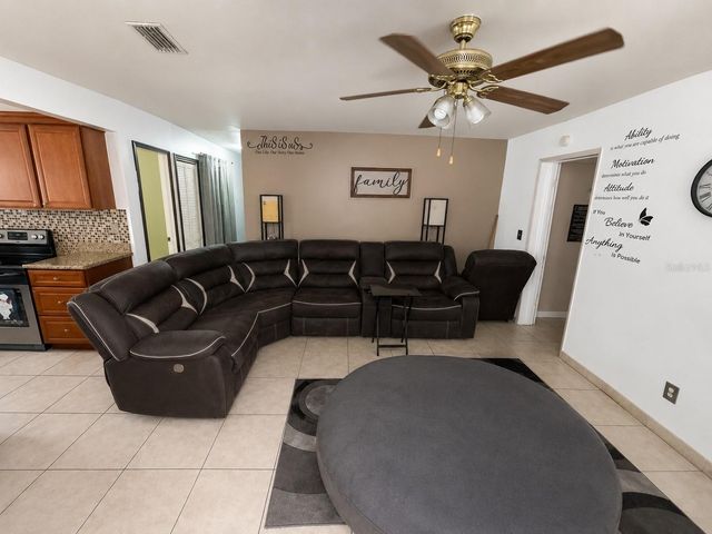 7507 W CARACAS STREET, Tampa, FL 33615