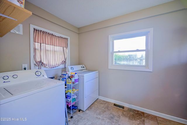 410 Sherwood Road, Jacksonville, NC 28540