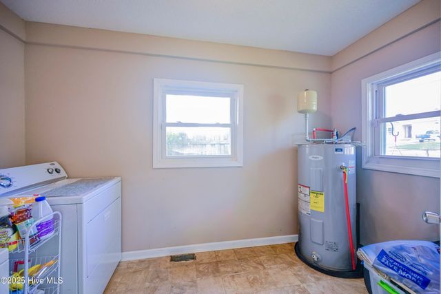 410 Sherwood Road, Jacksonville, NC 28540