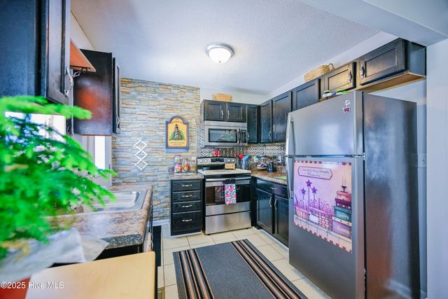 410 Sherwood Road, Jacksonville, NC 28540