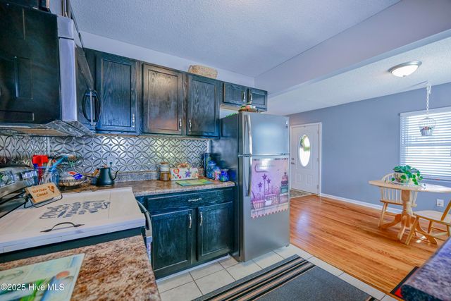 410 Sherwood Road, Jacksonville, NC 28540