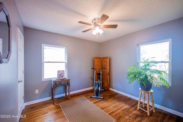 410 Sherwood Road, Jacksonville, NC 28540