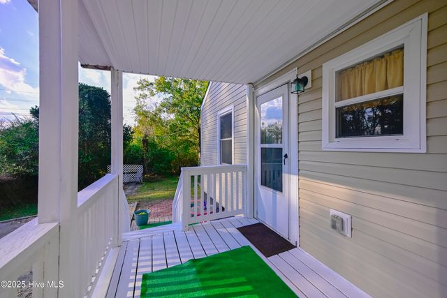 410 Sherwood Road, Jacksonville, NC 28540