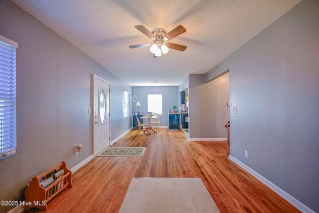 410 Sherwood Road, Jacksonville, NC 28540