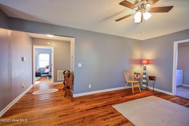 410 Sherwood Road, Jacksonville, NC 28540