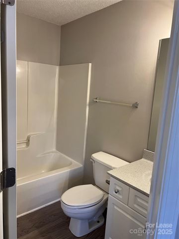 6075 Cougar Lane, Charlotte, NC 28269