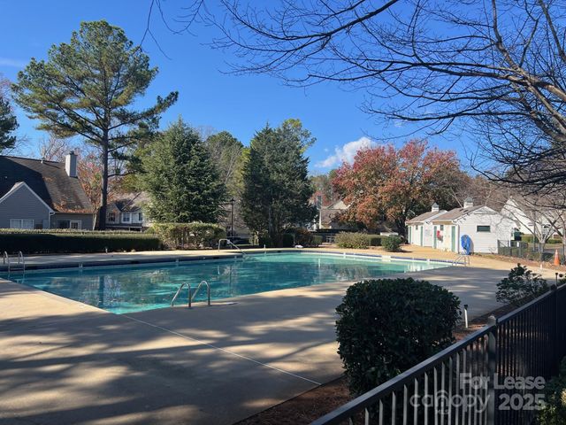 6075 Cougar Lane, Charlotte, NC 28269