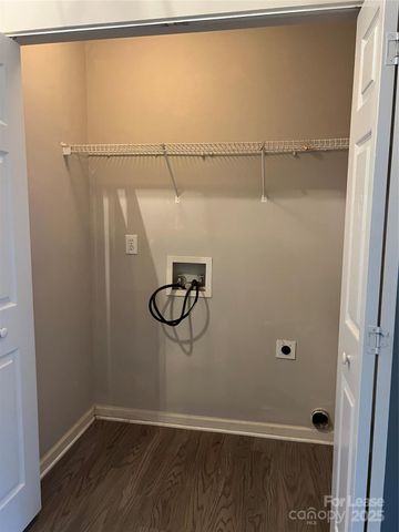 6075 Cougar Lane, Charlotte, NC 28269