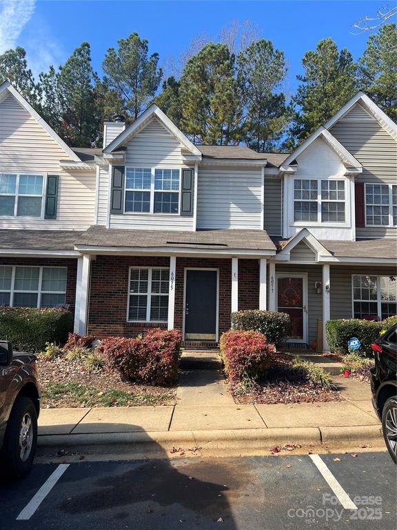 6075 Cougar Lane, Charlotte, NC 28269