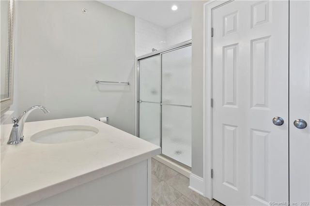 73 W Main Street 6, Clinton, CT 06413