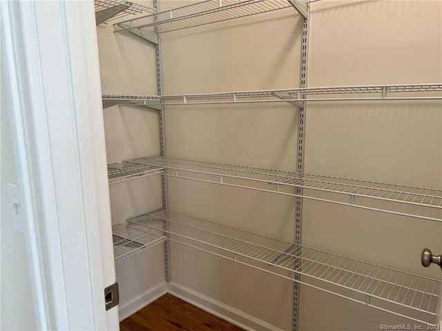 73 W Main Street 6, Clinton, CT 06413