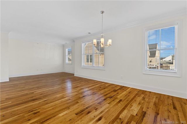 73 W Main Street 6, Clinton, CT 06413