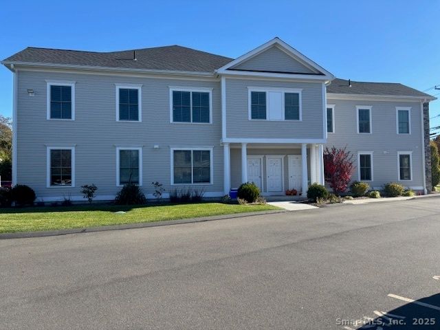 73 W Main Street 6, Clinton, CT 06413