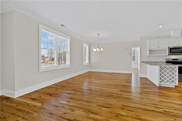 73 W Main Street 6, Clinton, CT 06413