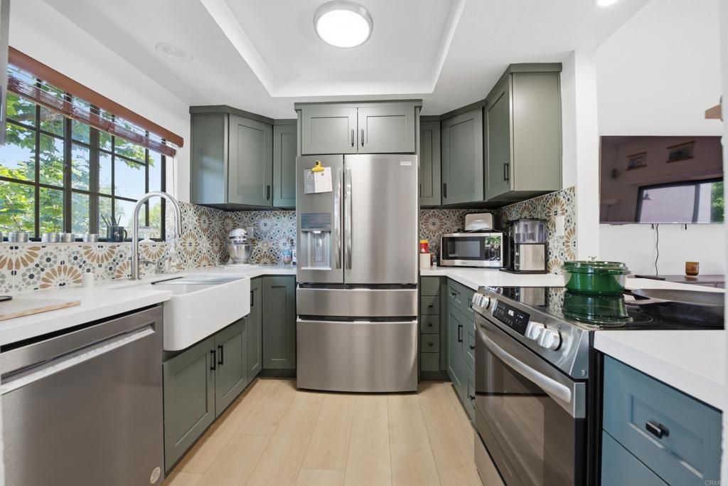 2815 New Castle Way, Carlsbad, CA 92010 — exterior