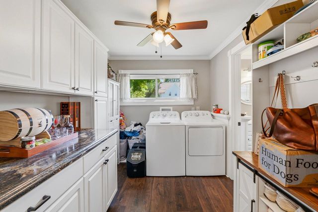 207 E Jefferson STREET, Oconomowoc, WI 53066