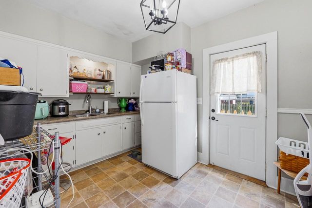 207 E Jefferson STREET, Oconomowoc, WI 53066
