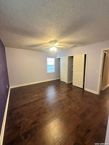 5843 BURKLEY SPRINGS ST, San Antonio, TX 78233