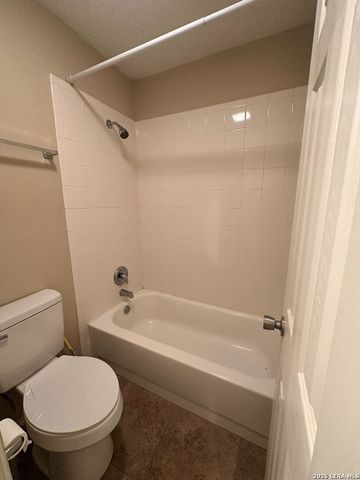 5843 BURKLEY SPRINGS ST, San Antonio, TX 78233