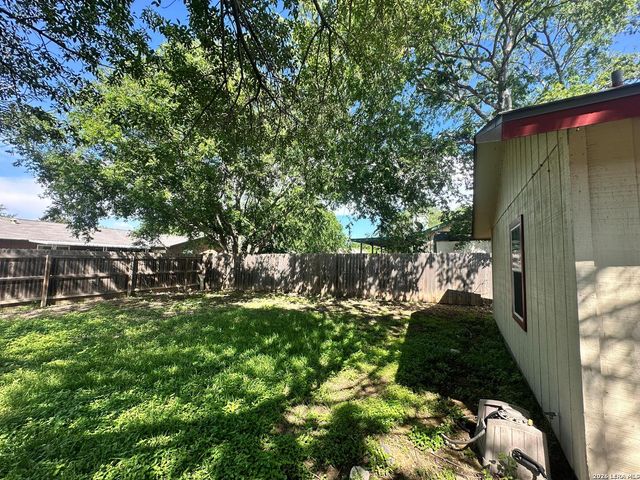 5843 BURKLEY SPRINGS ST, San Antonio, TX 78233