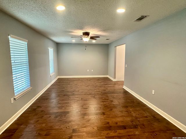 5843 BURKLEY SPRINGS ST, San Antonio, TX 78233
