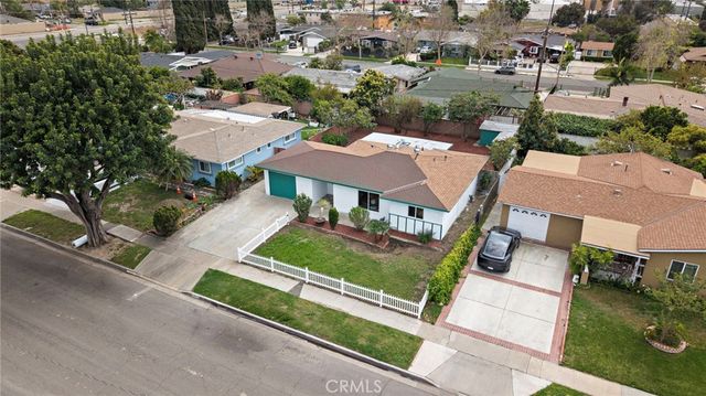 1410 W Camden Place, Santa Ana, CA 92704