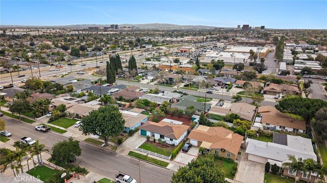 1410 W Camden Place, Santa Ana, CA 92704