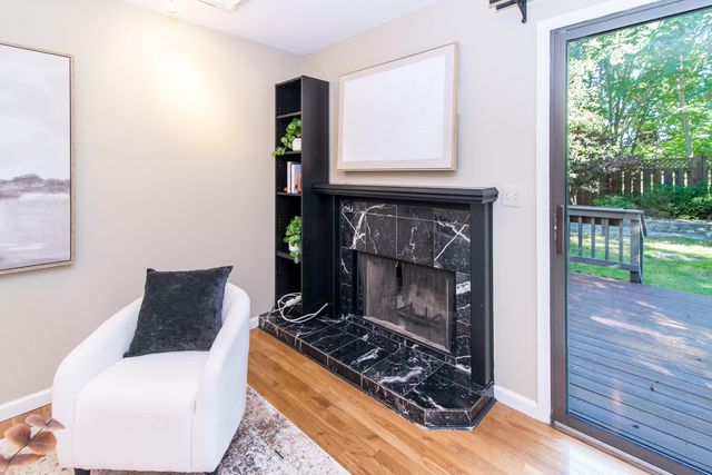 452 Village Oaks Court, Ann Arbor, MI 48103