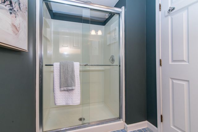 452 Village Oaks Court, Ann Arbor, MI 48103