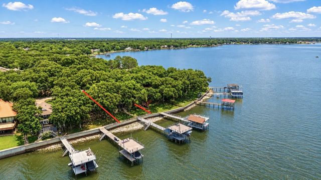 247 Admiral Drive, Gun Barrel City, TX 75156