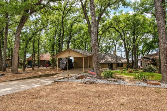 247 Admiral Drive, Gun Barrel City, TX 75156