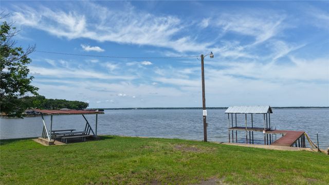 247 Admiral Drive, Gun Barrel City, TX 75156