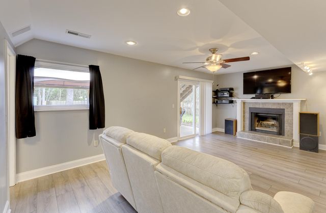 4608 Moss Court, North Charleston, SC 29420