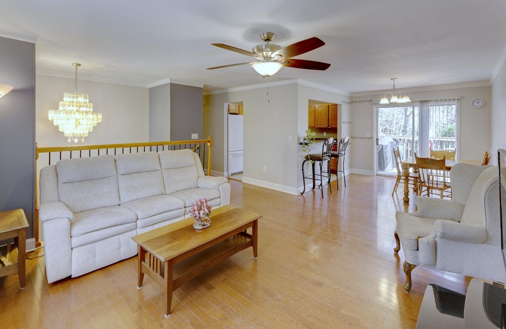 Image 12 of property listing at 4608 Moss Court, North Charleston, SC 29420