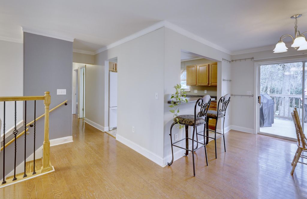 Image 14 of property listing at 4608 Moss Court, North Charleston, SC 29420