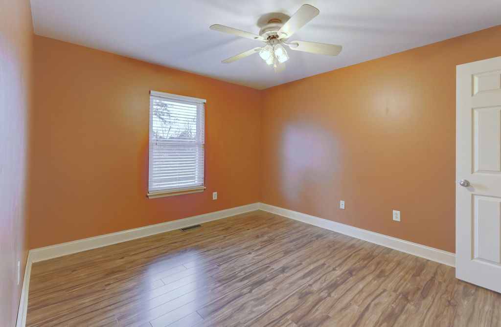 Image 24 of property listing at 4608 Moss Court, North Charleston, SC 29420