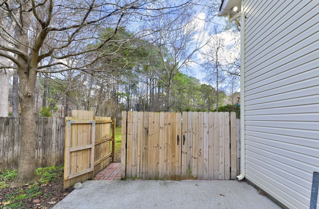 Image 38 of property listing at 4608 Moss Court, North Charleston, SC 29420