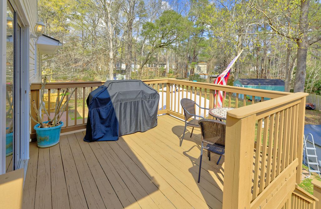 Image 40 of property listing at 4608 Moss Court, North Charleston, SC 29420