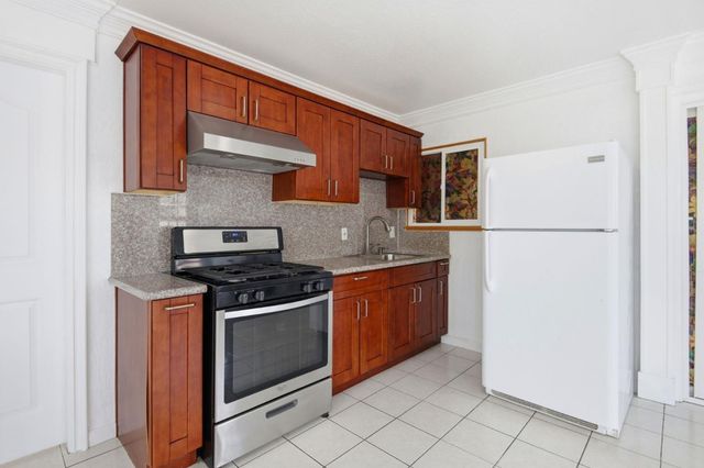 727 S I Street, Livermore, CA 94550
