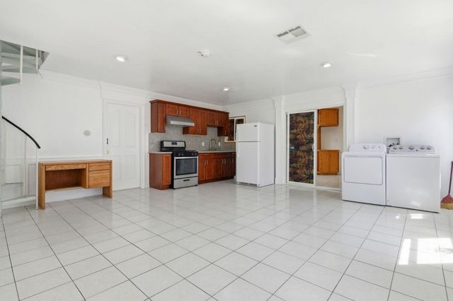 727 S I Street, Livermore, CA 94550