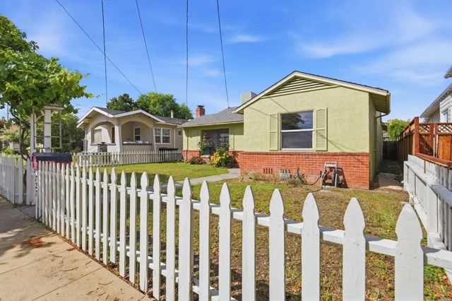 727 S I Street, Livermore, CA 94550