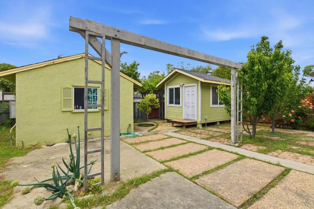 727 S I Street, Livermore, CA 94550