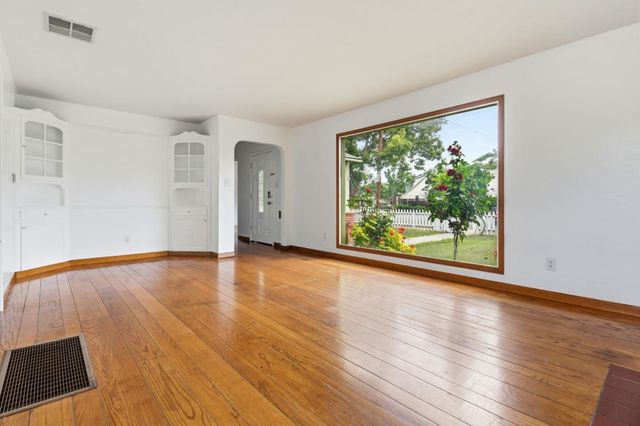 727 S I Street, Livermore, CA 94550