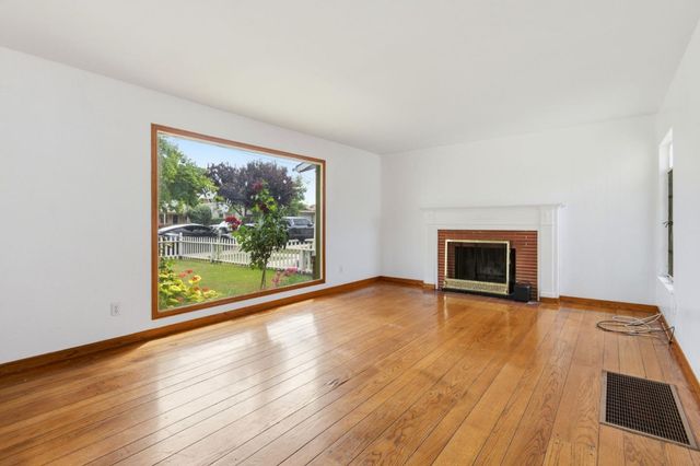 727 S I Street, Livermore, CA 94550