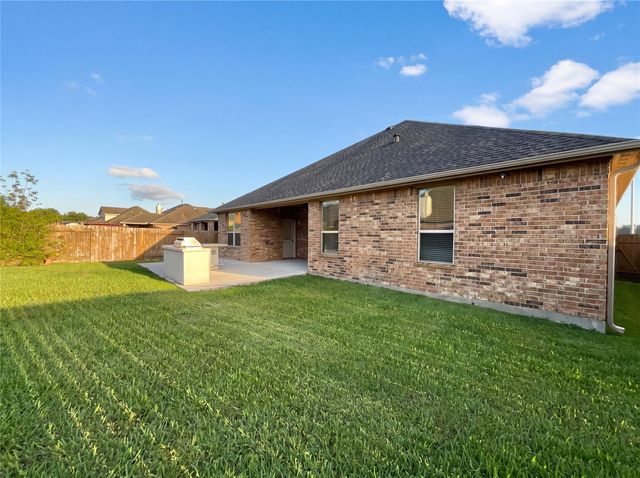 21205 Timber Bluff Lane, Porter, TX 77365