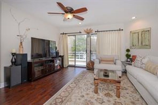 896 Davis Road, League City, TX 77573